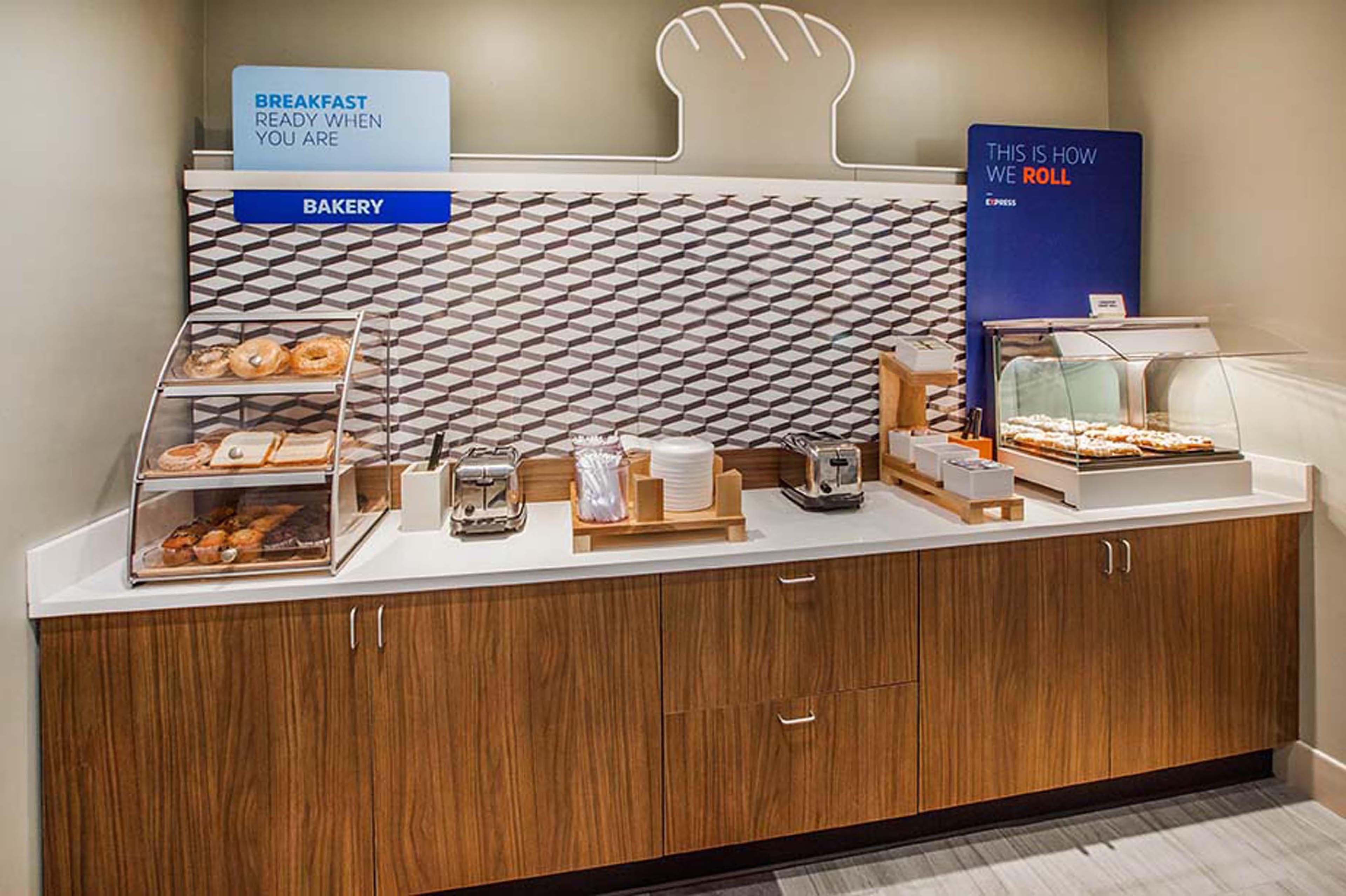 Holiday Inn Express Hotel & Suites - Slave Lake By Ihg Bagian luar foto